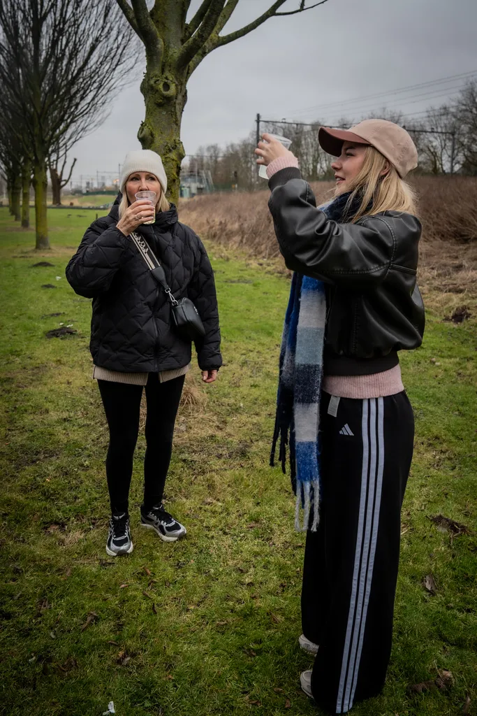 Groep op de partyfiets